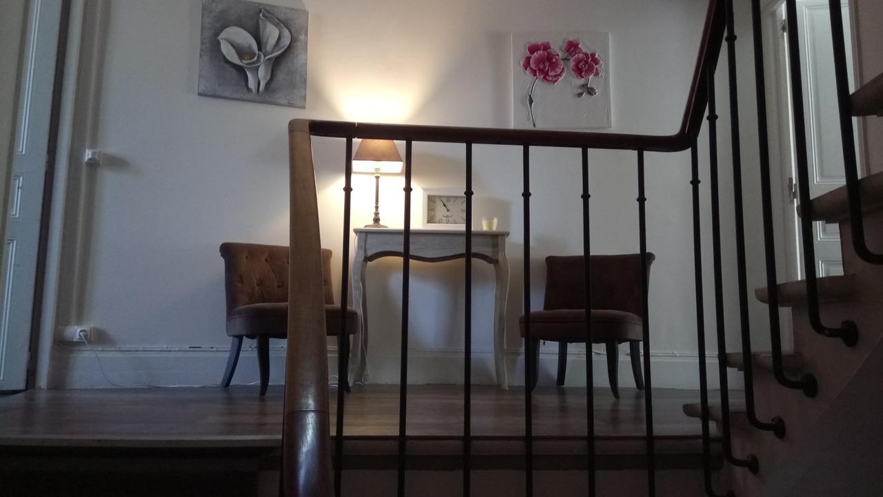 Maison De Ville Panzió Magny-en-Vexin Kültér fotó