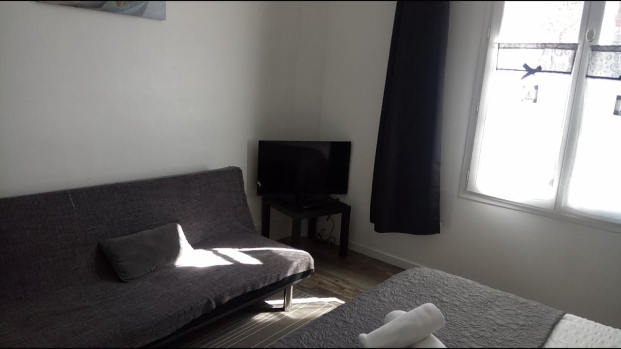 Maison De Ville Panzió Magny-en-Vexin Kültér fotó