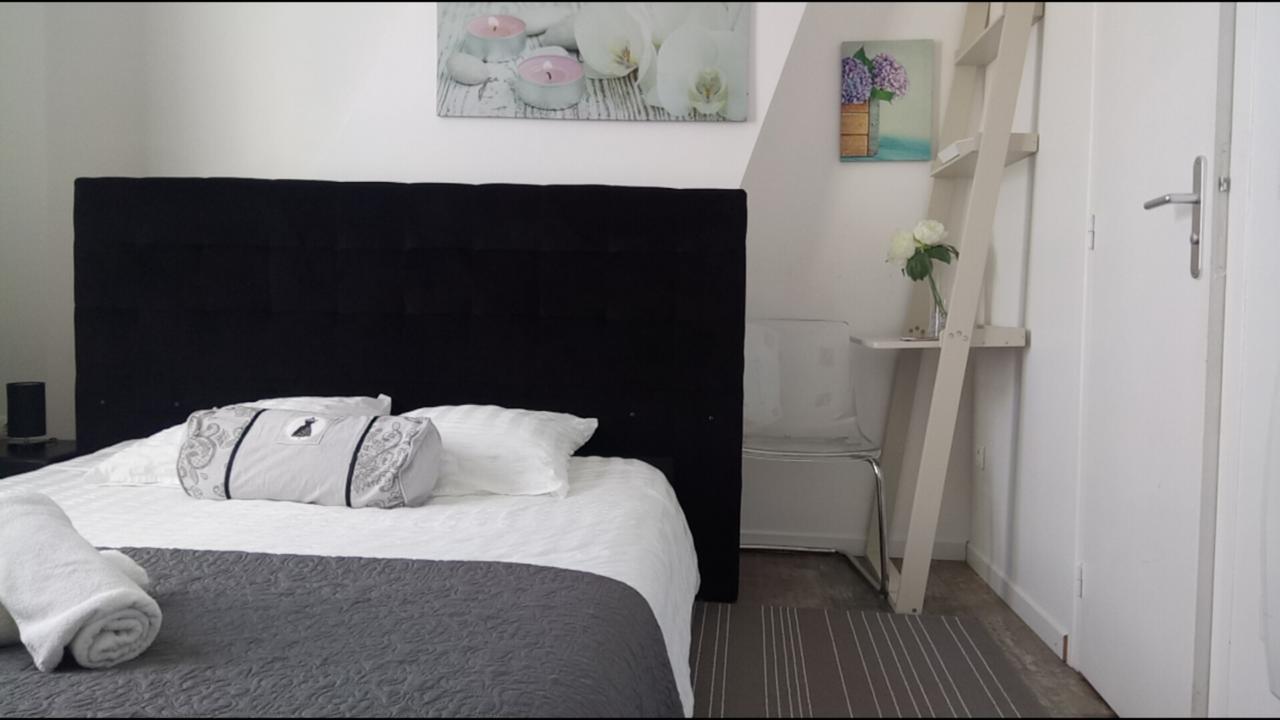 Maison De Ville Panzió Magny-en-Vexin Kültér fotó